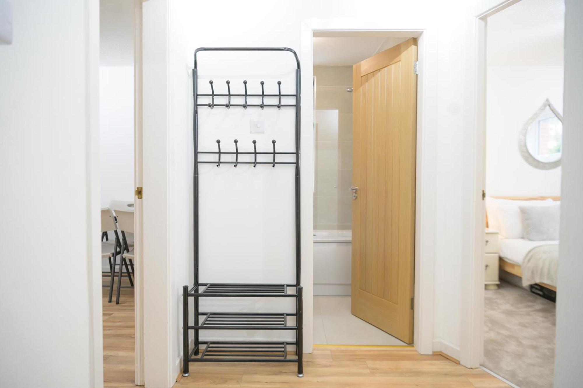 Silver Pines King Bed 2 Bedroom Apartment Manchester Zewnętrze zdjęcie