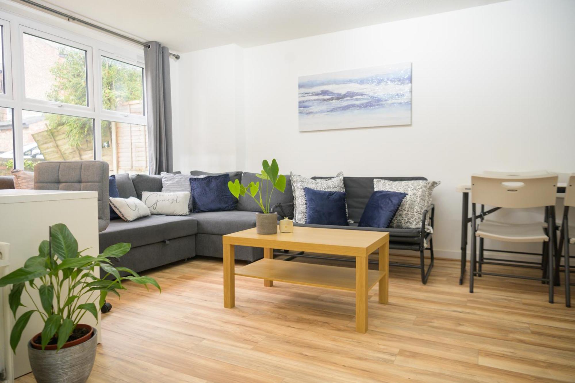 Silver Pines King Bed 2 Bedroom Apartment Manchester Zewnętrze zdjęcie